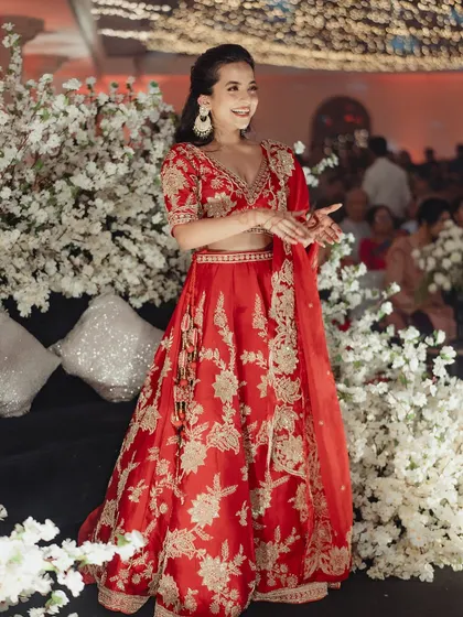 A full view of Tessa's wedding look, where her soft, flowing hair adds to the overall romantic and minimal vibe.