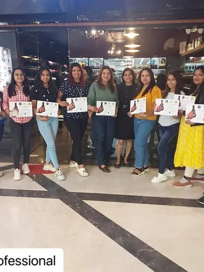 A throwback to our Advanced Nail Art Masterclass in Ahmedabad. It's always a pleasure to train such an enthusiastic group of artists.