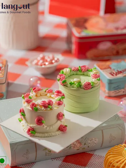 The perfect Match-A. Our micro mini cakes in Matcha Chiffon and Vanilla Raspberry are tiny, elegant, and bursting with flavor. Pre-order these little gems now.