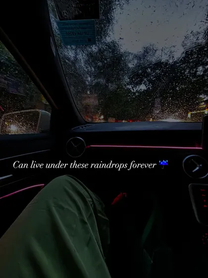There's nothing like a rainy day in Delhi. This shot from inside my car captures the cozy, romantic feeling of watching the raindrops fall.