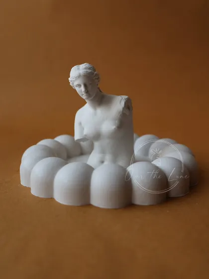 The Venus de Milo bust, reimagined as a unique tray or holder. This piece from my eco-resin collection combines classical art with modern utility.