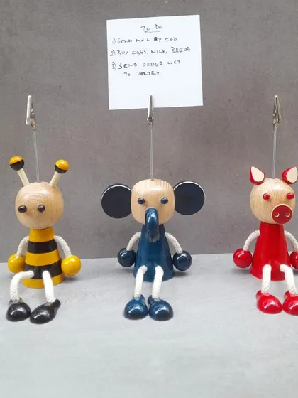 Our quirky animal note holders are perfect for keeping track of to-do lists and important reminders. This trio, featuring a bee, elephant, and pig, adds a playful touch to any desk while being entirely functional.