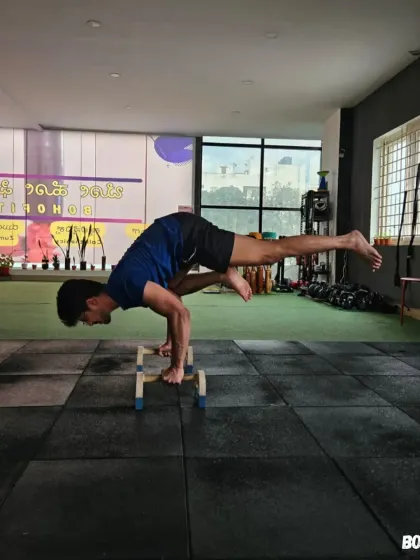 Working on the L-sit hold using parallettes. This is an amazing exercise for building core compression strength and getting that athletic body.