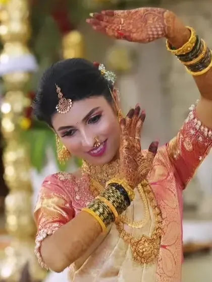 A joyful, expressive moment from Akshatha's wedding. My long-lasting makeup ensures that brides can enjoy every moment without worrying about touch-ups.