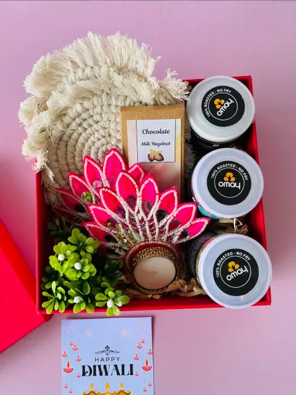 We offer a choice of t-light holders and other items to let you customize the hamper to your liking.