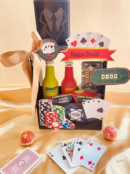 A closer look at our popular poker-themed Diwali hamper, perfect for card parties and festive get-togethers.