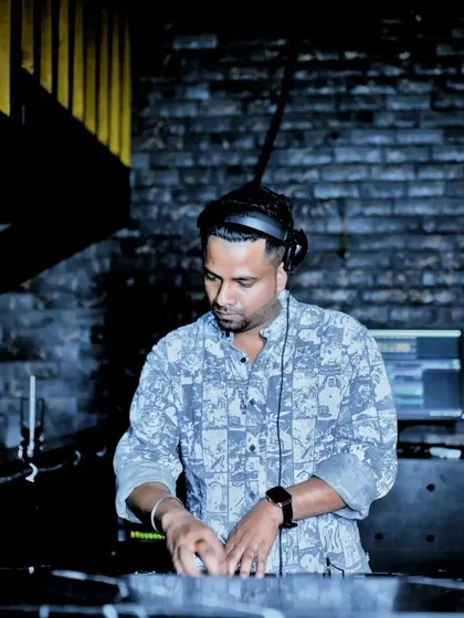 Another angle from my set at Lord of the Drinks, focused on delivering the perfect mix.