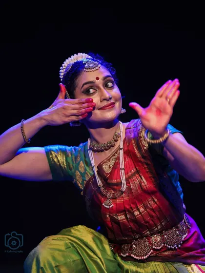 A playful and mischievous expression from the Soorya Parampara Festival, showing the lighter side of abhinaya.