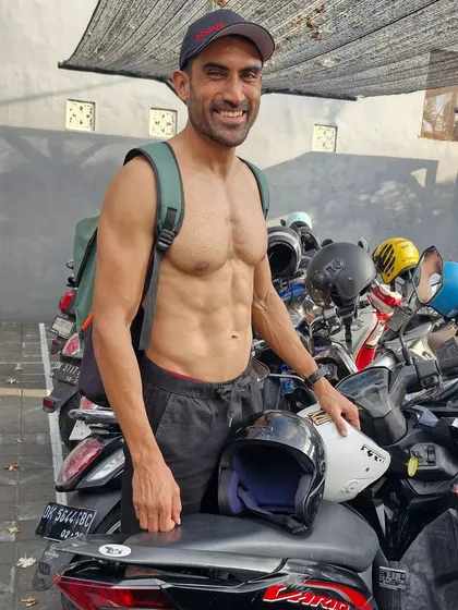 That feeling when you leave your worries behind for a few days. Exploring Bali on a scooter, embracing the freedom that an active lifestyle gives you.