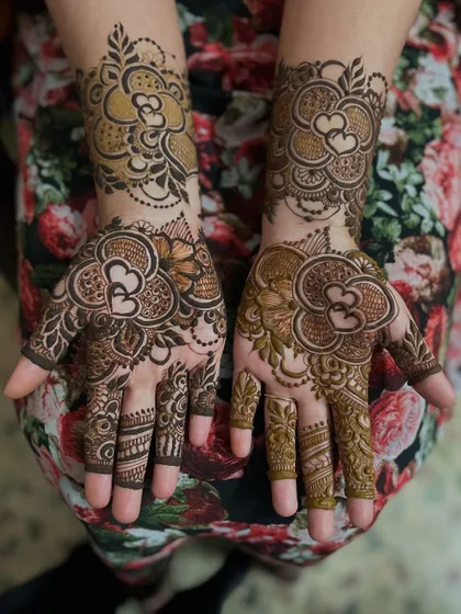 A beautiful design for my bestie, featuring floral motifs with hearts in the center. A sweet and personal touch.