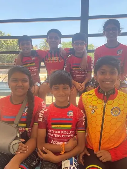 A happy and successful team after a splendid performance at the district selections for the 1st inter-district national championship. So many medals for our champs!