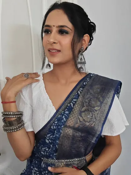 The complete look with oxidized silver jewelry and a simple bun, perfectly capturing the Maharashtrian aesthetic.