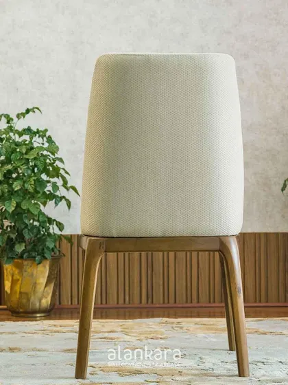 Further views of our diverse dining tables and chairs, including different styles, materials, and close-ups that emphasize the quality of our work.