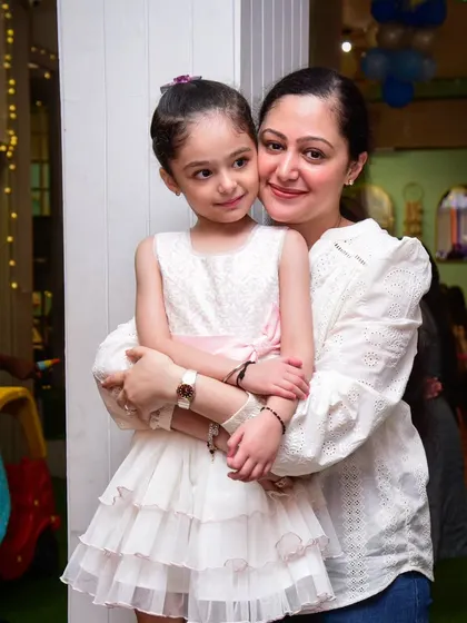 A beautiful moment between a mother and her princess. These are the precious memories created at our parties.