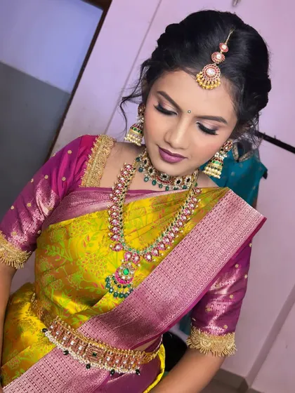 Another angle of this beautiful look.