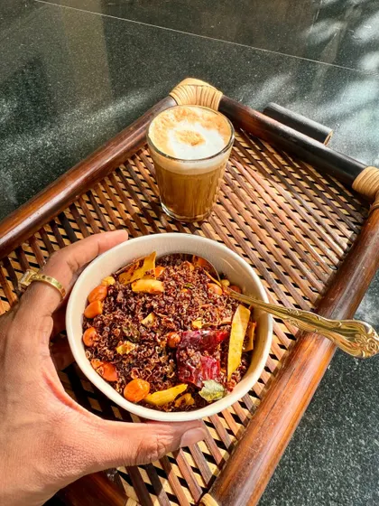 My Ragi Chivda is the perfect savory snack. While I usually recommend whole fruits, this is a great, crunchy alternative for work hours, made with nutrient-dense ragi flakes.