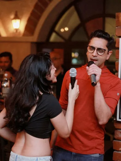 A dynamic duet performance. Singing with a friend is a great way to get on stage for the first time.