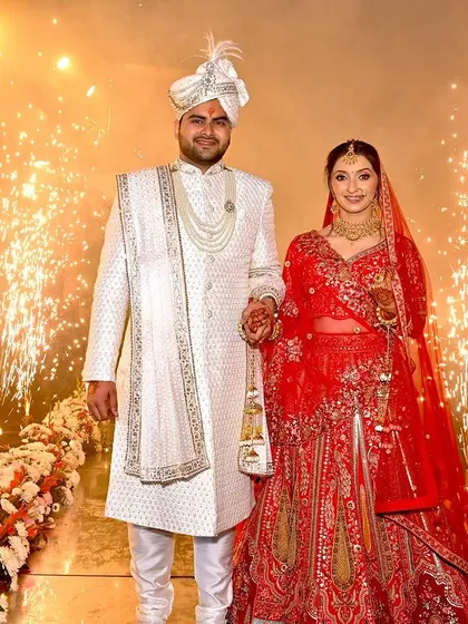 Drishti's bridal look was all about fresh, dewy, minimal makeup. The focus was on clean skin and subtly defined eyes to create a natural and elegant look.