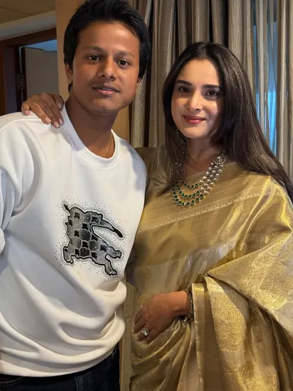 A picture with the wonderful Divya Spandana after our session. It's always a pleasure to work with such kind and beautiful people.