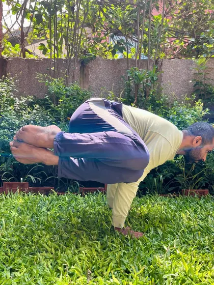 "Yoga is not an ancient myth... It is the culture of tomorrow." This quote from Satyananda Saraswati captures the timeless relevance of our practice, embodied here in the strength and balance of Parsva Bakasana.