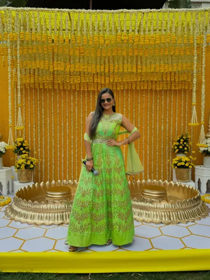 Posing with my microphone, ready to get the Haldi party started.