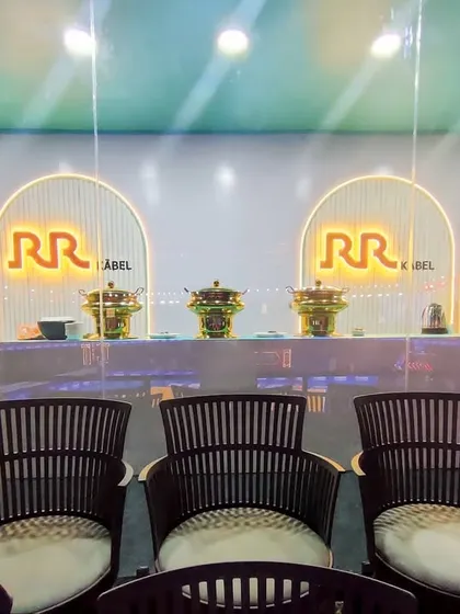 A stylish VIP lounge we created for the Prime Volleyball League. We focus on creating comfortable and premium experiences for guests, complete with branding and live match feeds.