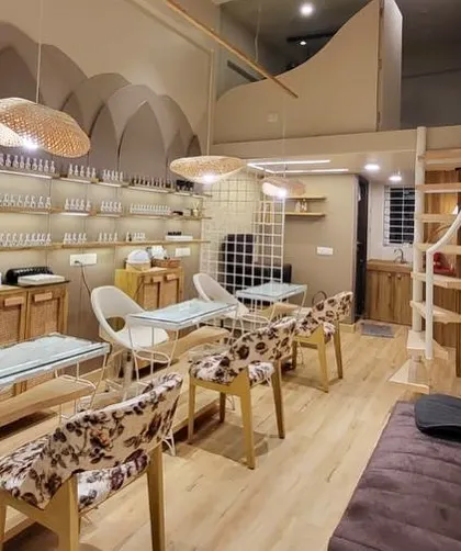 A full view of my Nerul studio. I designed it to be a clean, chic, and comfortable space with multiple stations, so you and your friends can get pampered together.