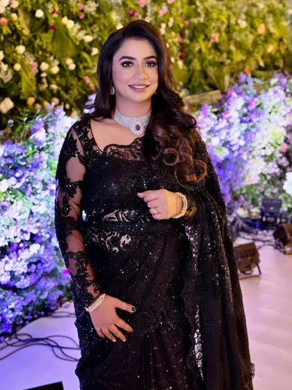 A duplicate of 267, showing the glamorous reception look.