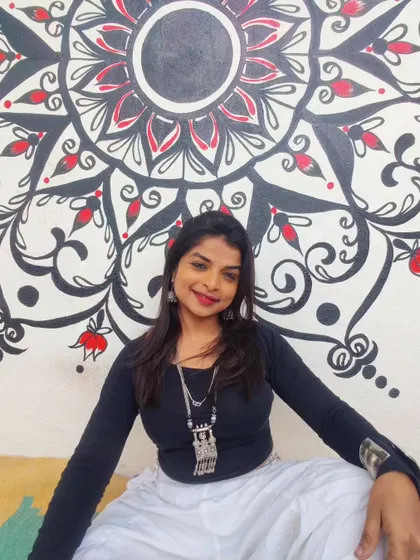 A happy moment with my art. Each mural is a collaboration of ideas, and I'm so grateful for the trust my clients place in me.