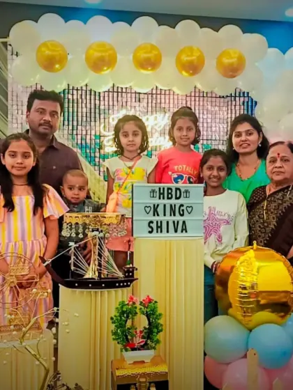 The whole family gathered for a group photo to celebrate a special birthday. These are the memories that I love helping my clients create.