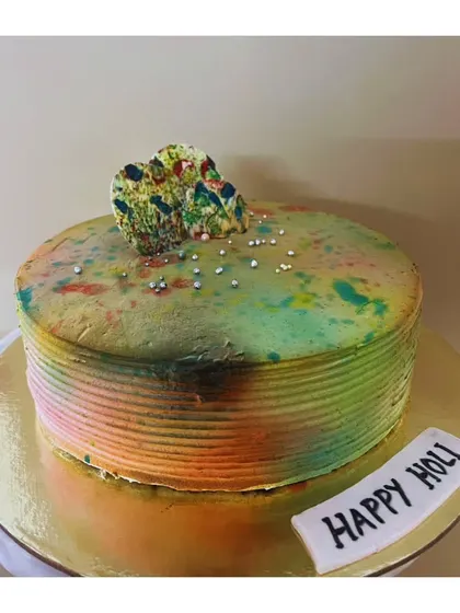 Adding a splash of color to celebrations with my vibrant Holi-themed cakes. These are always fun to make, using a watercolor effect with buttercream to capture the spirit of the festival.