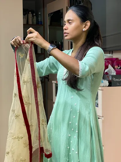 Styling is about the complete picture. Here, a student learns how to choose and style a dupatta to complement an outfit.