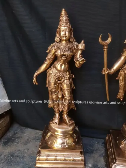 This sculpture from the same Ramar set shows Goddess Sita, the consort of Lord Rama. Her graceful form and gentle expression embody purity and devotion.
