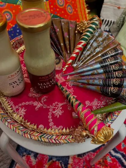 Presentation is part of the experience. Here are my beautifully decorated henna cones, arranged on a traditional platter, ready for a mehendi event or party.