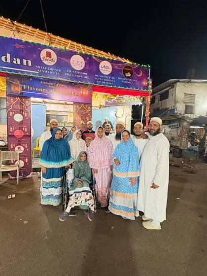 A beautiful family from the Bohra community visiting our "Flavours of Ramadan" event. We are grateful for your presence.