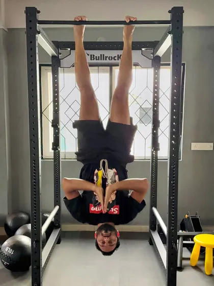 Sometimes you just need to change your perspective. An inverted hang is a great way to decompress the spine after a tough workout.