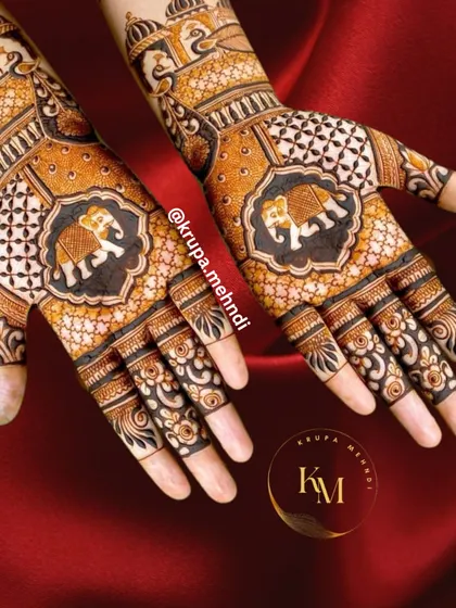 A royal bridal design with a central elephant motif. Elephants symbolize good luck and prosperity, making them a wonderful addition to any wedding mehndi.