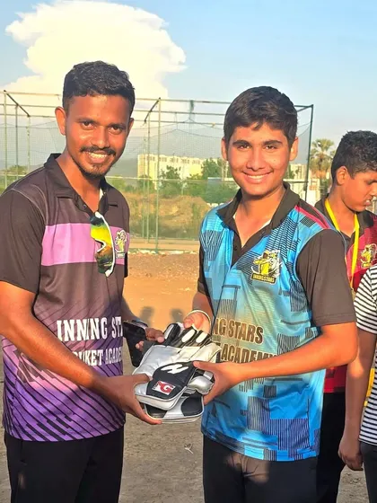 Acknowledging our specialists. Our player receives the 'Best Wicket-keeper' of the tournament award for his excellent work behind the stumps.