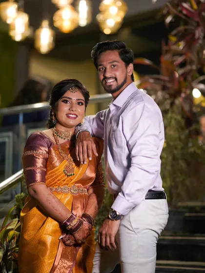Another lovely couple shot, showcasing the complete look.