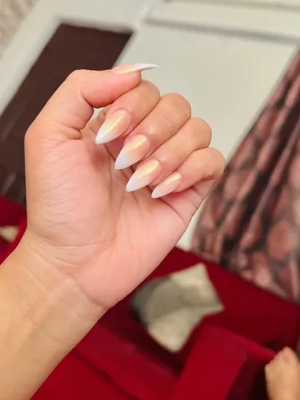 A side view of this stunning glazed ombré set, showing off the elegant stiletto shape.