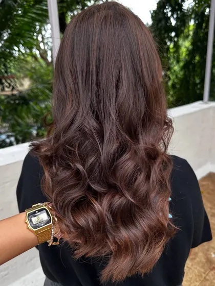 Another shot of the rich 'Cinnamon Chocolate' color.
