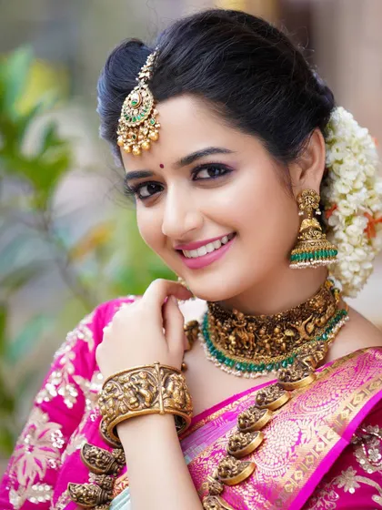 For me, the details are everything. This close-up portrait of actress Ashika Ranganath highlights the intricate beauty of traditional jewelry and makeup. I focus on creating clean, polished images that are perfect for features and portfolios.