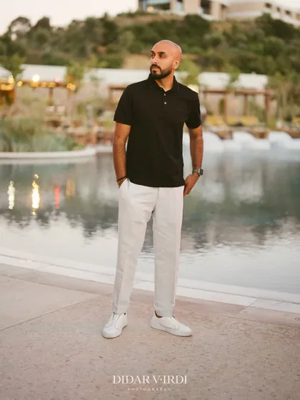 A solo shot by the pool at the stunning Greek resort. The venues we play at are always top-tier.