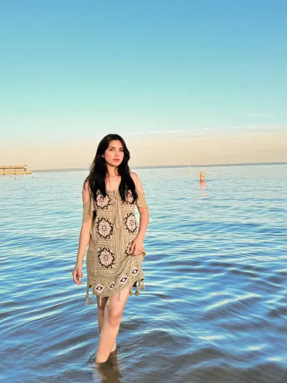 A full-length shot of my beachy outfit, perfect for a walk along the shore.