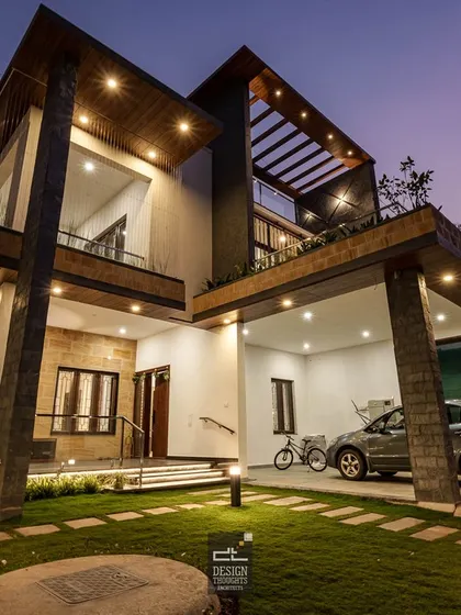 A perfect family home with ample room for everyone, including a spacious covered car park. This modern villa is designed for both functionality and aesthetic appeal, with beautiful night lighting.
