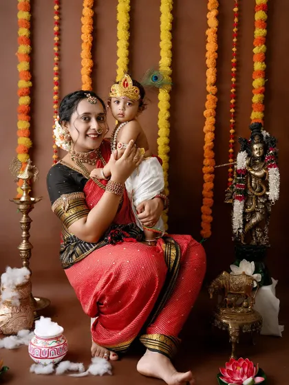 A beautiful portrait capturing the loving bond between mother and child during their festive photoshoot.