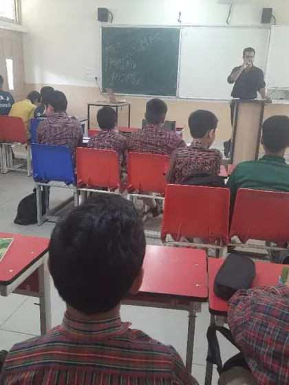 A classroom session at DAV Sundar Nagar, where our instructor is delivering a hands-on workshop on robotics, coding, and AI.