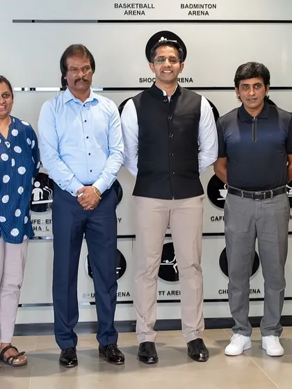 A group photo with sporting icons Shreyas Hosur and Pramila Aiyappa during their visit to our academy.