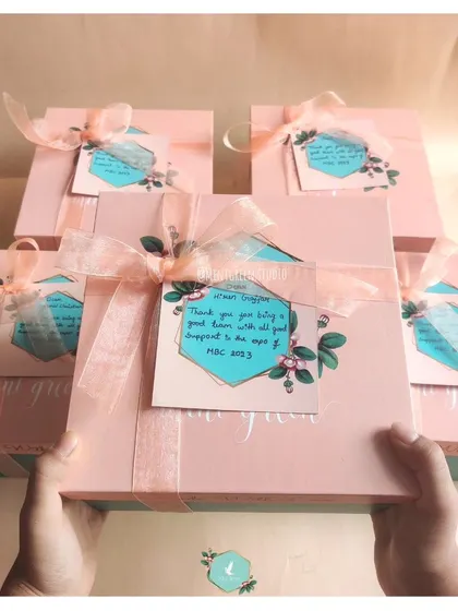 A large order of team appreciation hampers, all beautifully packed and ready to be gifted. Each box includes a handwritten thank you note for that personal touch.