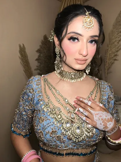 A confident and poised portrait of the modern bride.